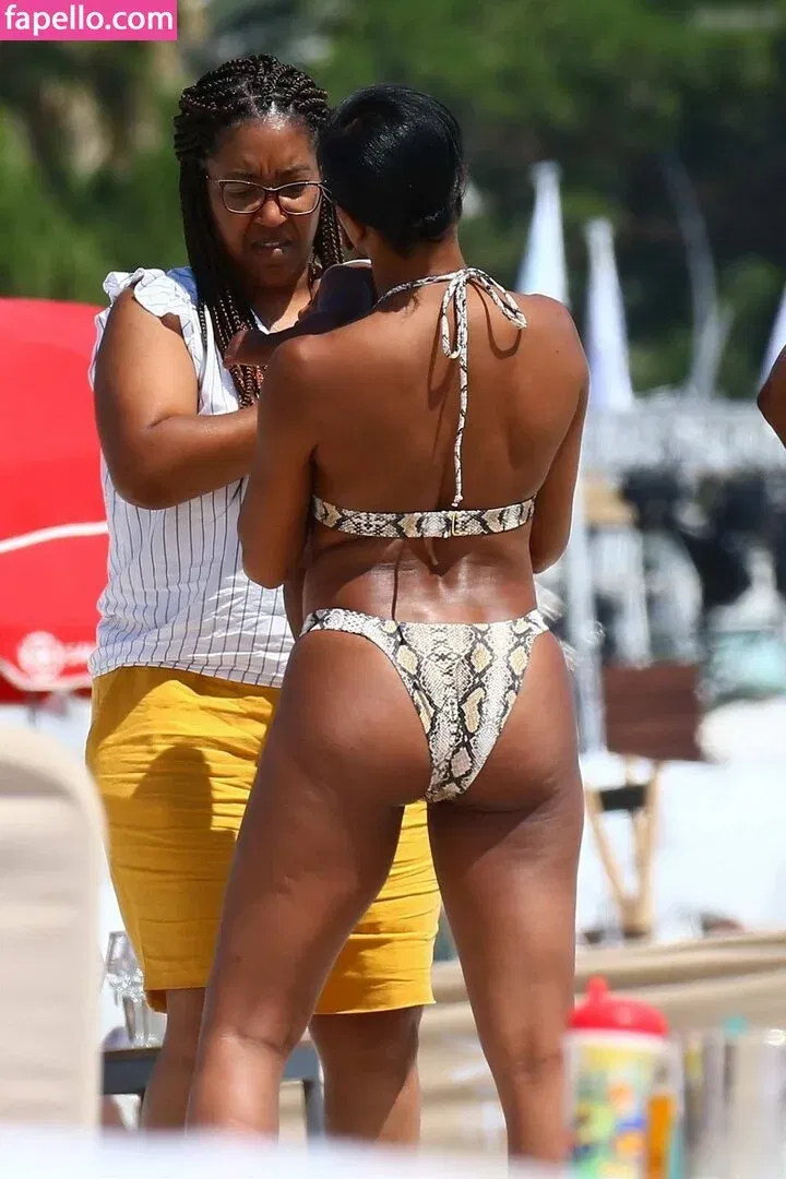 Uyuna Onlyfans Photo Gallery 