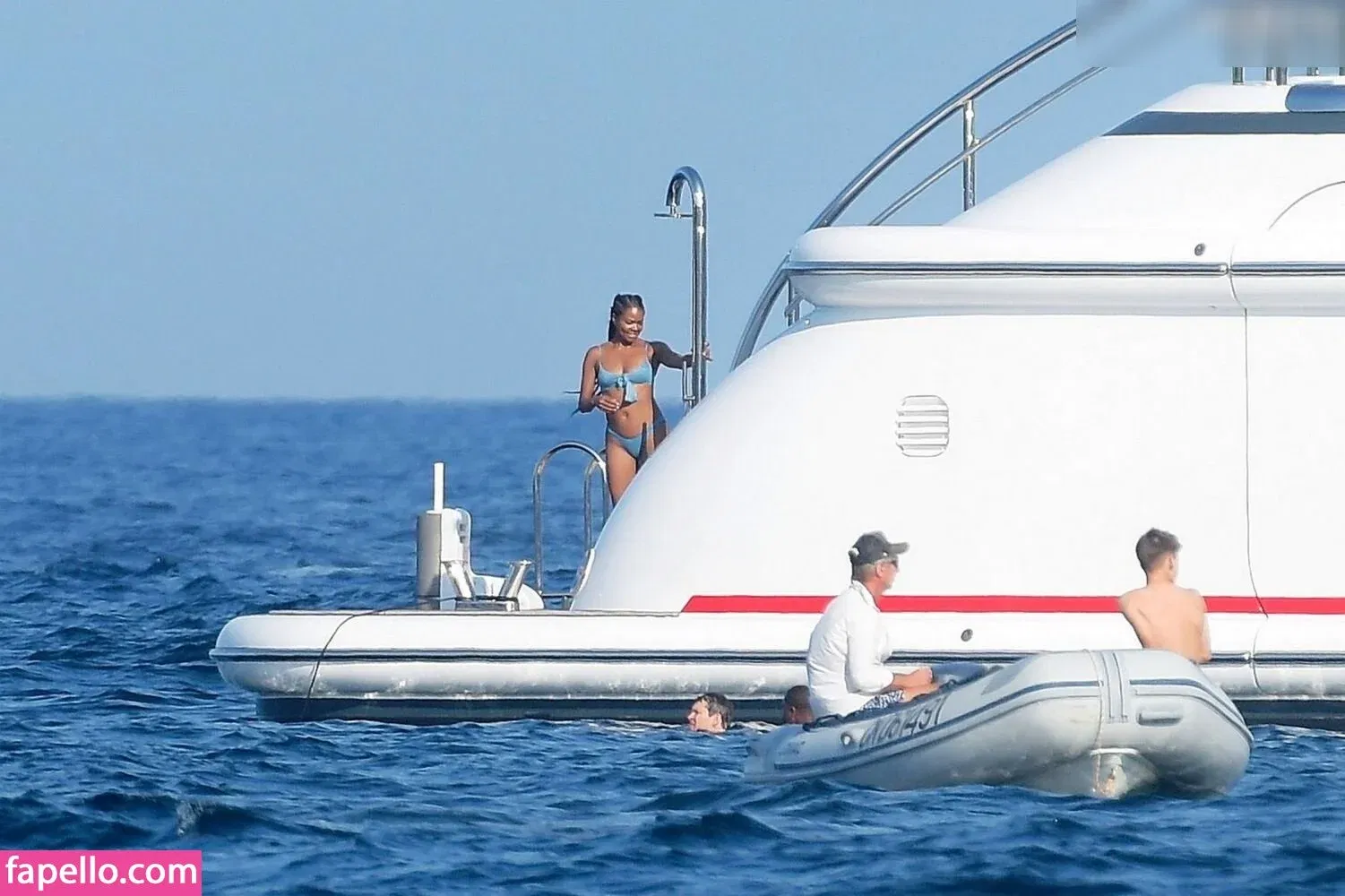 Uyuna Onlyfans Photo Gallery 