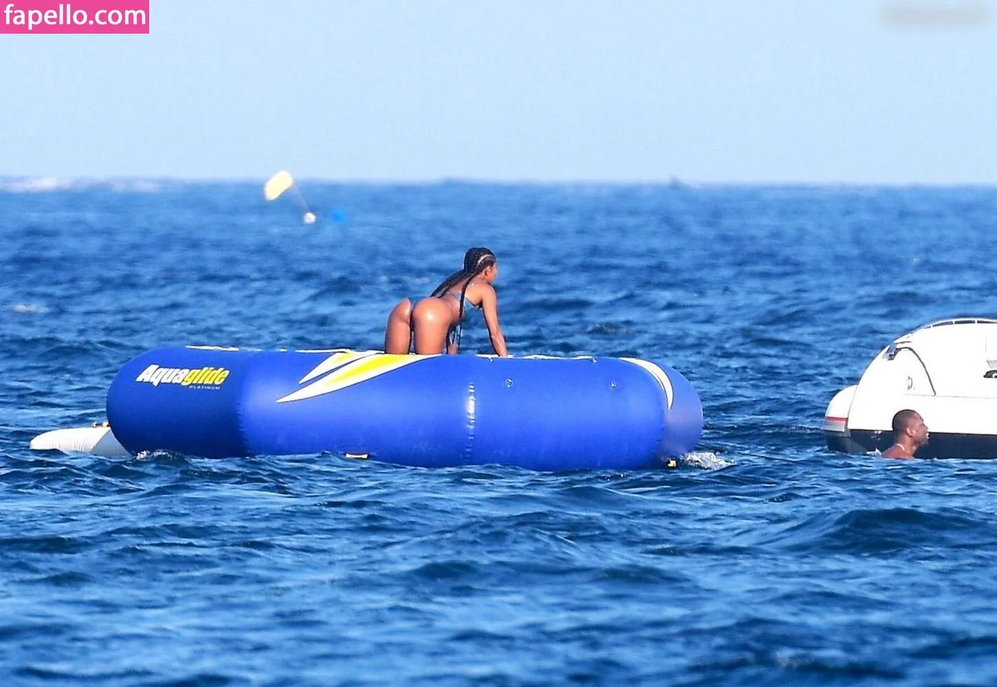 Uyuna Onlyfans Photo Gallery 