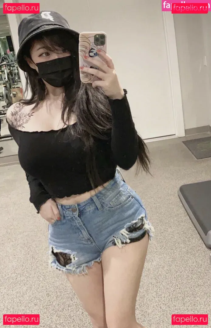 Mikah Tia Onlyfans Photo Gallery 