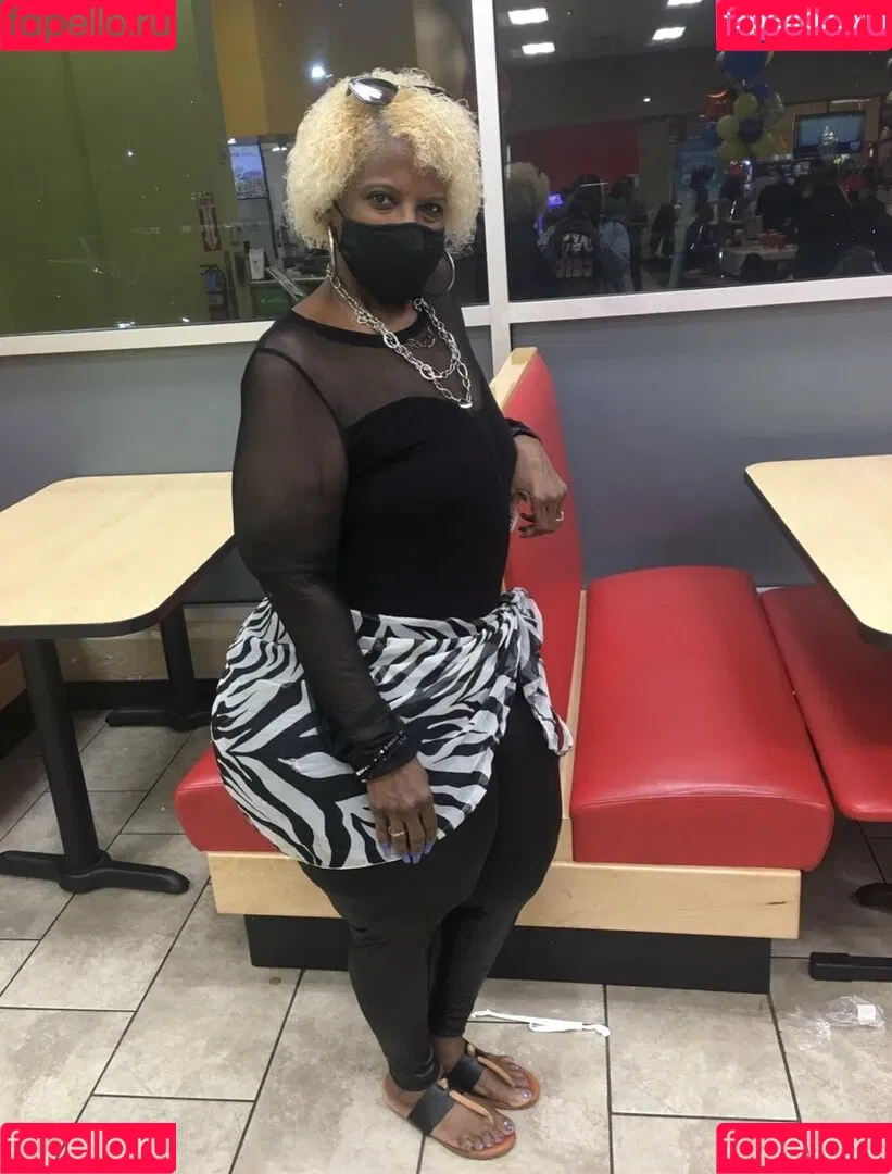 msphat70 Onlyfans Photo Gallery 