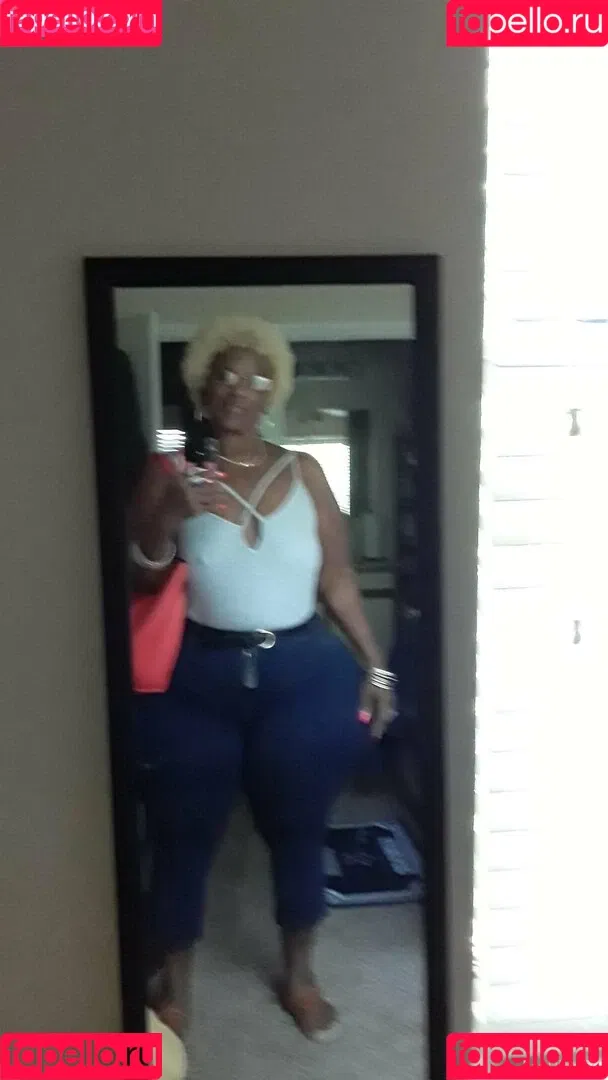 msphat70 Onlyfans Photo Gallery 