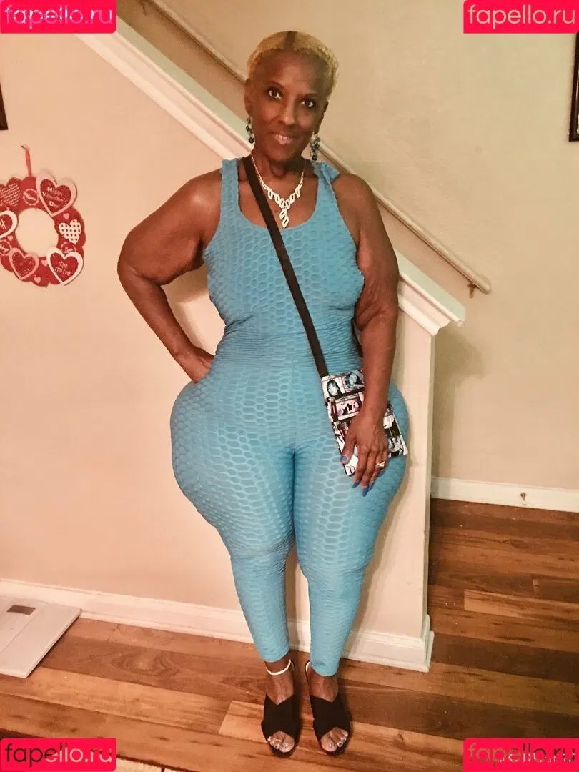 msphat70 Onlyfans Photo Gallery 