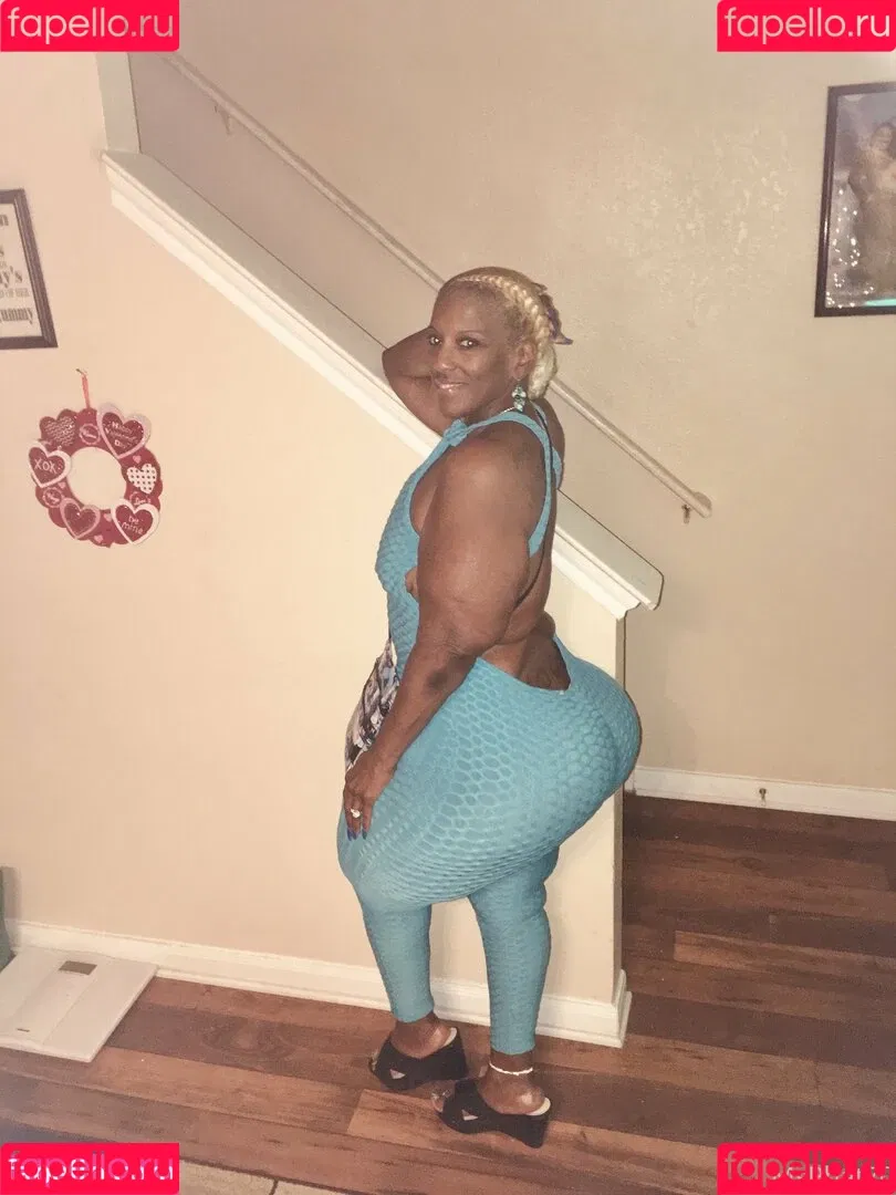msphat70 Onlyfans Photo Gallery 