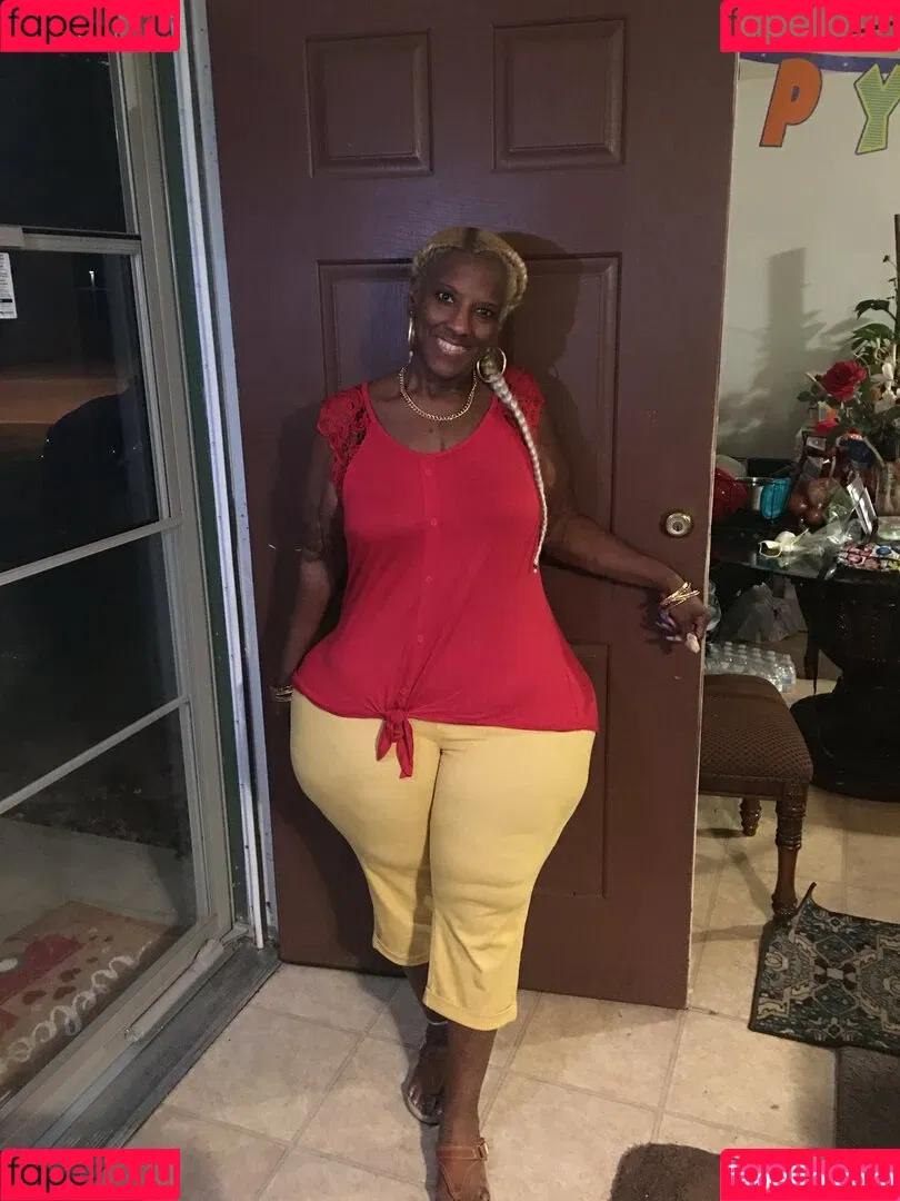 msphat70 Onlyfans Photo Gallery 