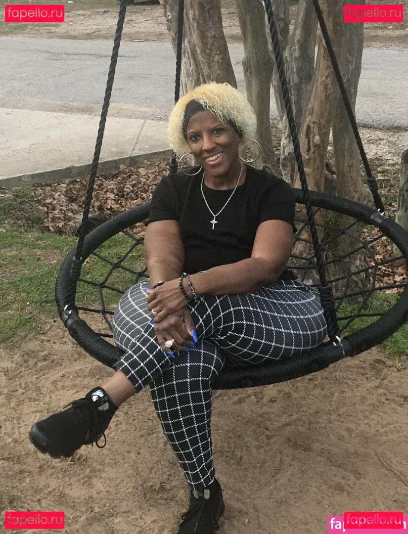 msphat70 Onlyfans Photo Gallery 