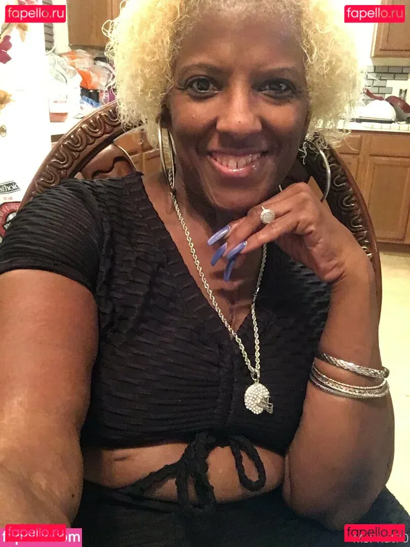 msphat70 Onlyfans Photo Gallery 