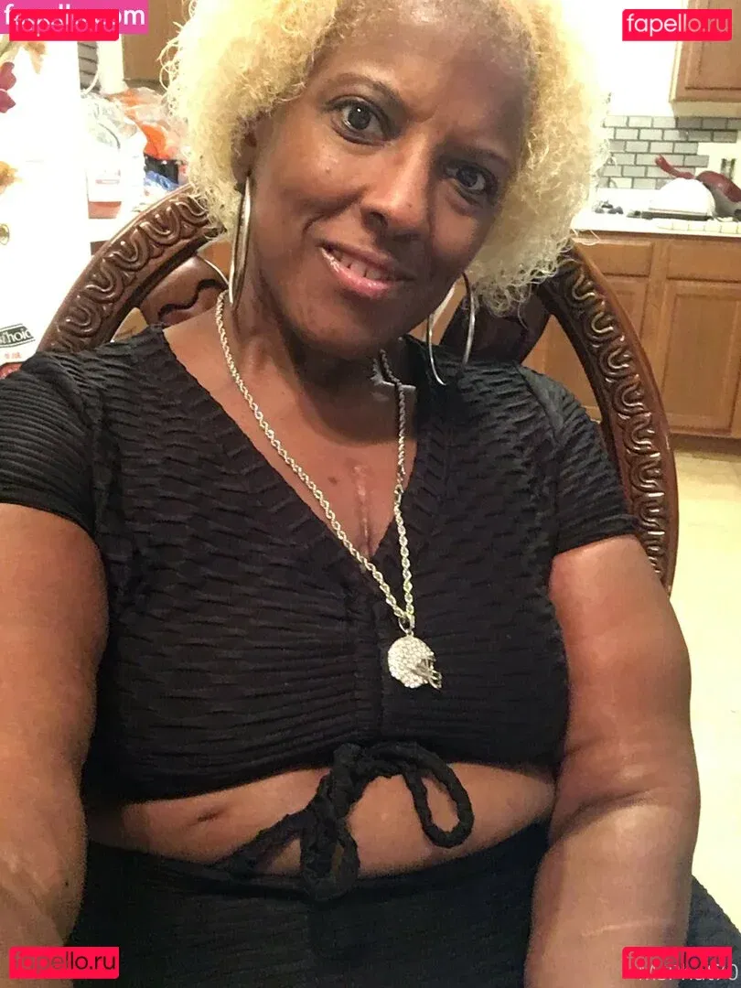 msphat70 Onlyfans Photo Gallery 