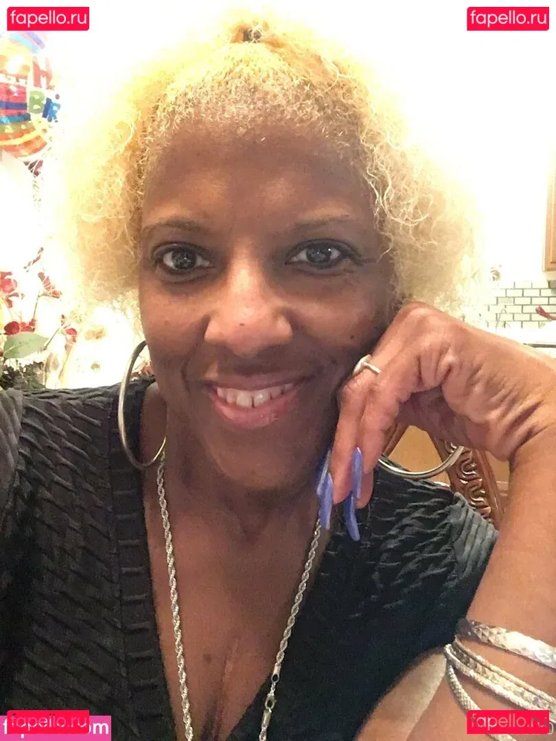 msphat70 Onlyfans Photo Gallery 