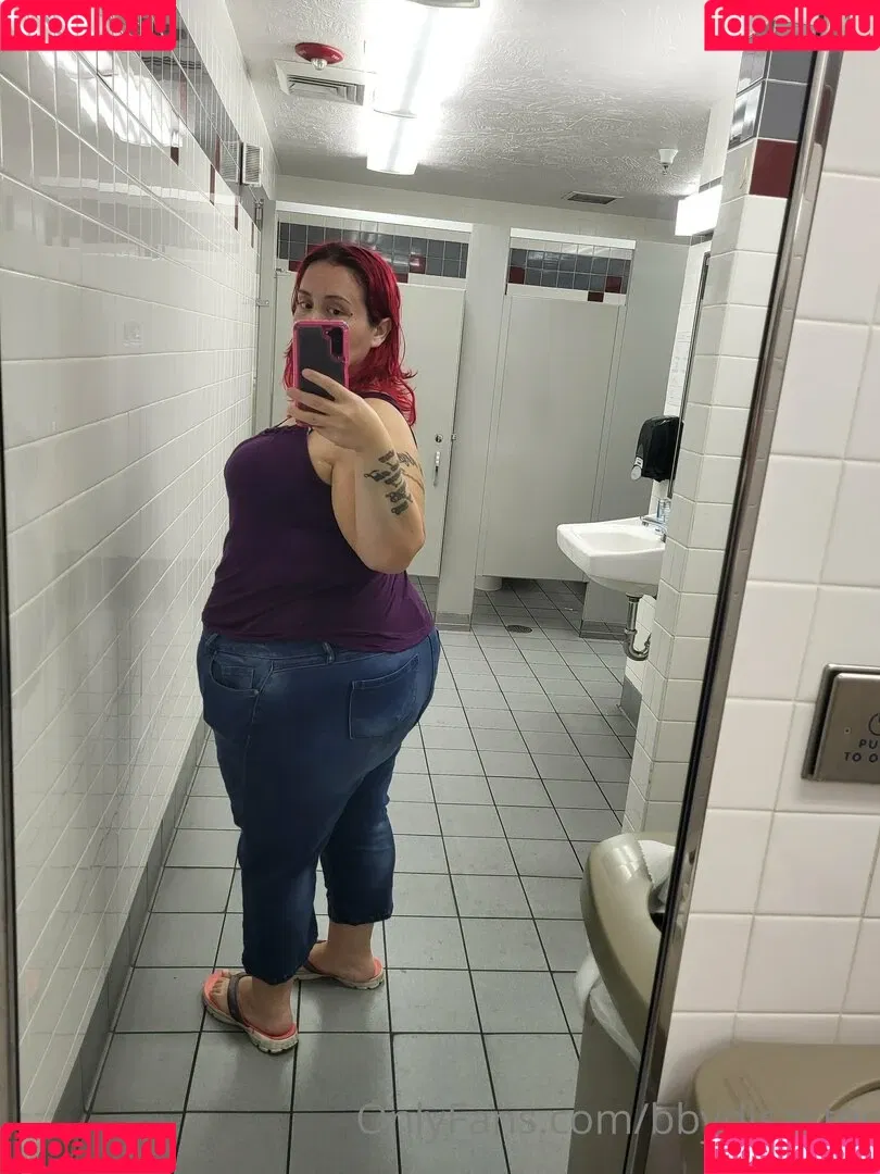 thickmadaamfree Onlyfans Photo Gallery 