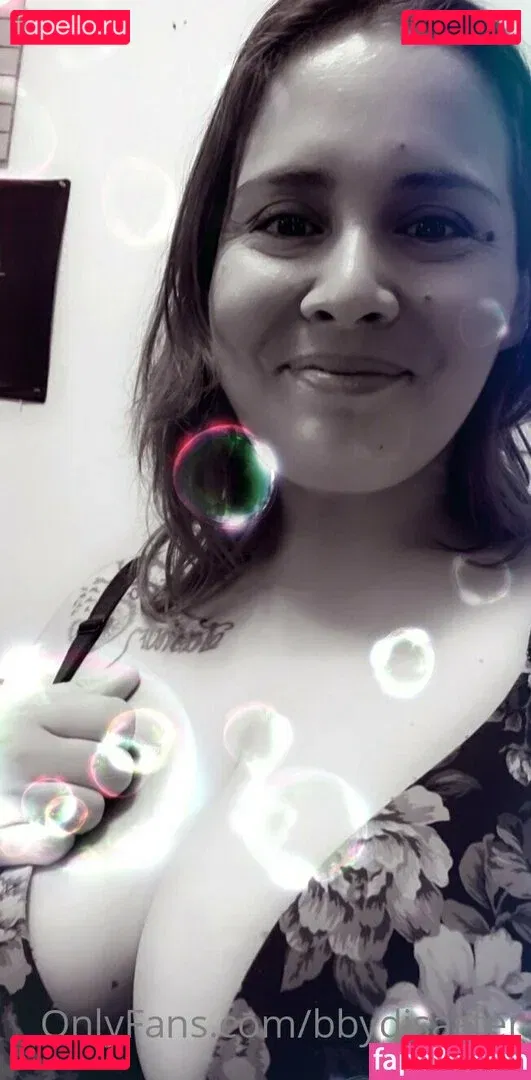 thickmadaamfree Onlyfans Photo Gallery 