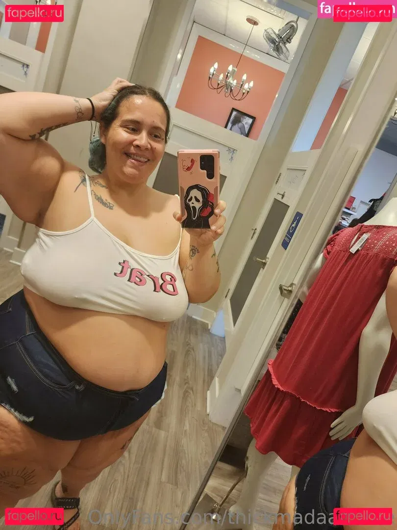 thickmadaamfree Onlyfans Photo Gallery 