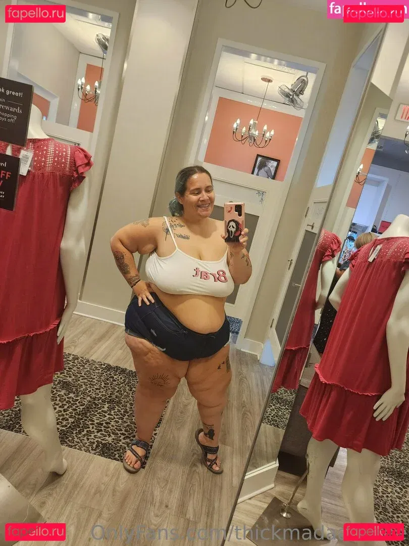 thickmadaamfree Onlyfans Photo Gallery 