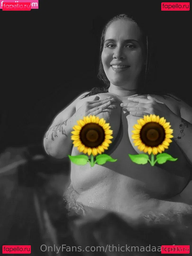 thickmadaamfree Onlyfans Photo Gallery 