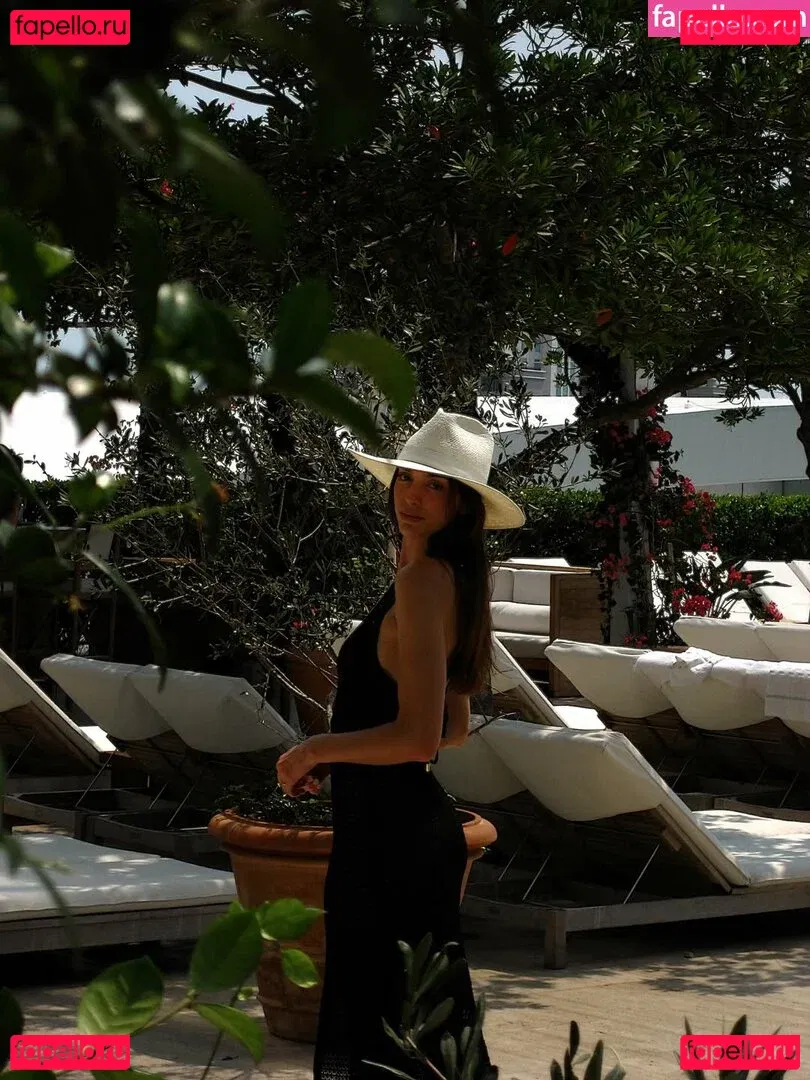 Celine Farach Onlyfans Photo Gallery 