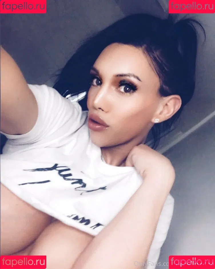 Layla Legendz Onlyfans Photo Gallery 