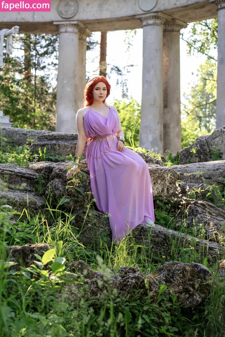 Elune Cosplay Onlyfans Photo Gallery 