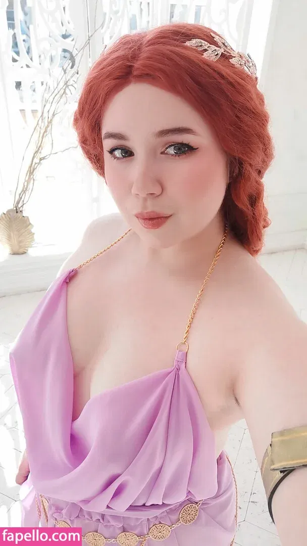 Elune Cosplay Onlyfans Photo Gallery 