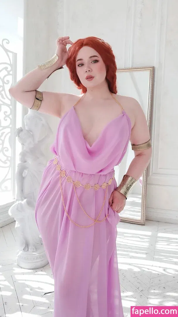 Elune Cosplay Onlyfans Photo Gallery 