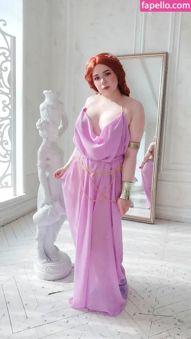 Elune Cosplay Onlyfans Photo Gallery 