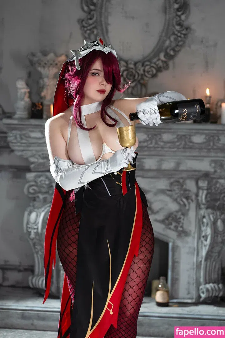 Elune Cosplay Onlyfans Photo Gallery 