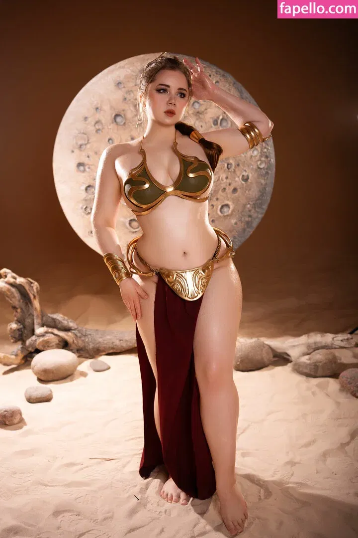 Elune Cosplay Onlyfans Photo Gallery 