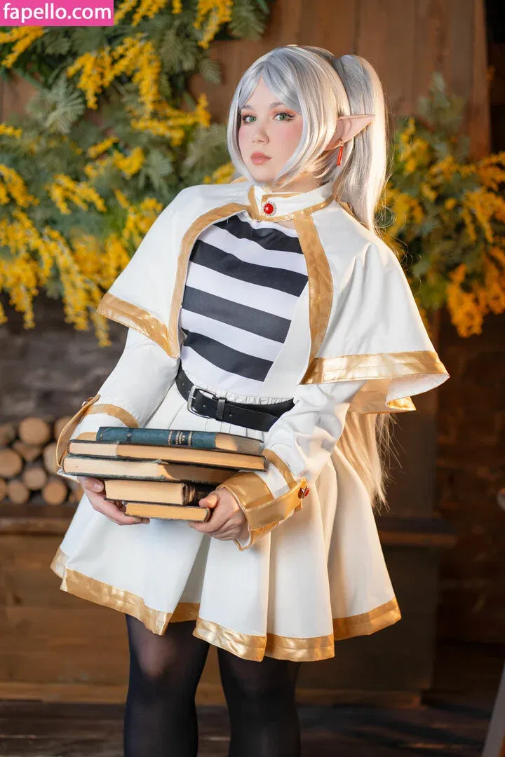 Elune Cosplay Onlyfans Photo Gallery 