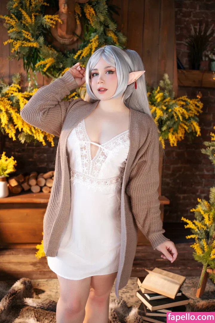 Elune Cosplay Onlyfans Photo Gallery 