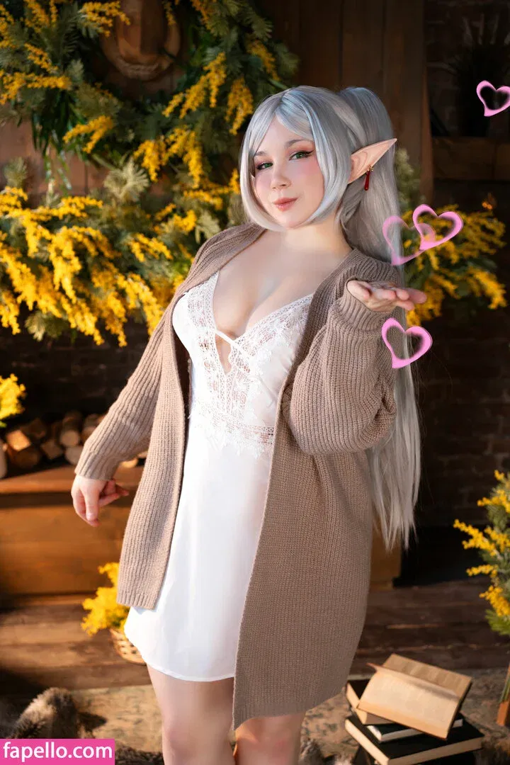 Elune Cosplay Onlyfans Photo Gallery 