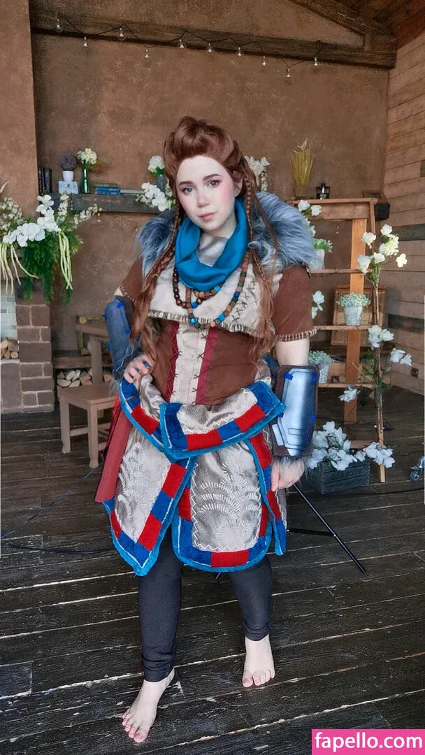 Elune Cosplay Onlyfans Photo Gallery 