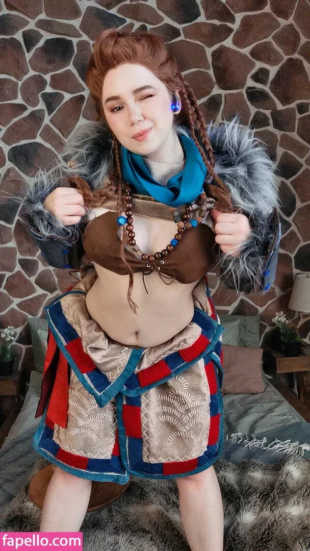 Elune Cosplay Onlyfans Photo Gallery 