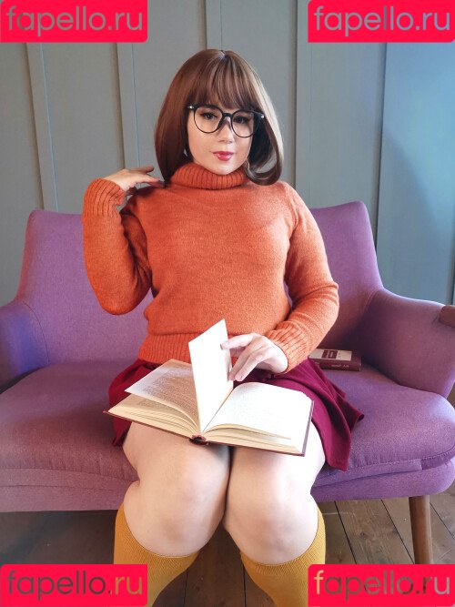 Elune Cosplay Onlyfans Photo Gallery 