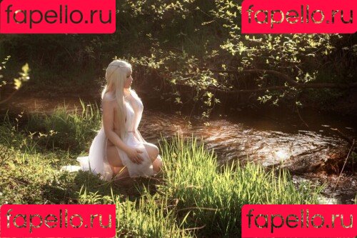 Elune Cosplay Onlyfans Photo Gallery 