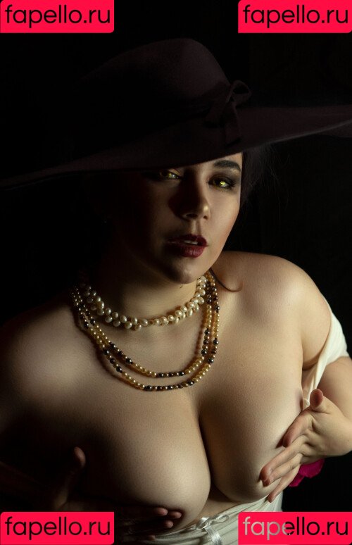 Elune Cosplay Onlyfans Photo Gallery 