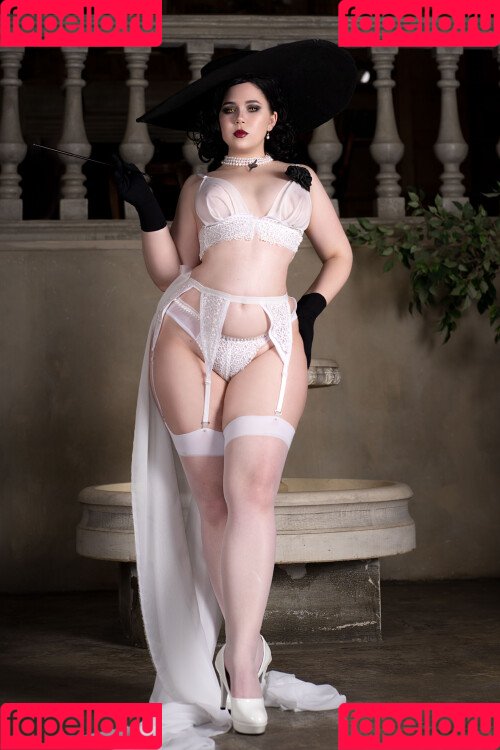 Elune Cosplay Onlyfans Photo Gallery 