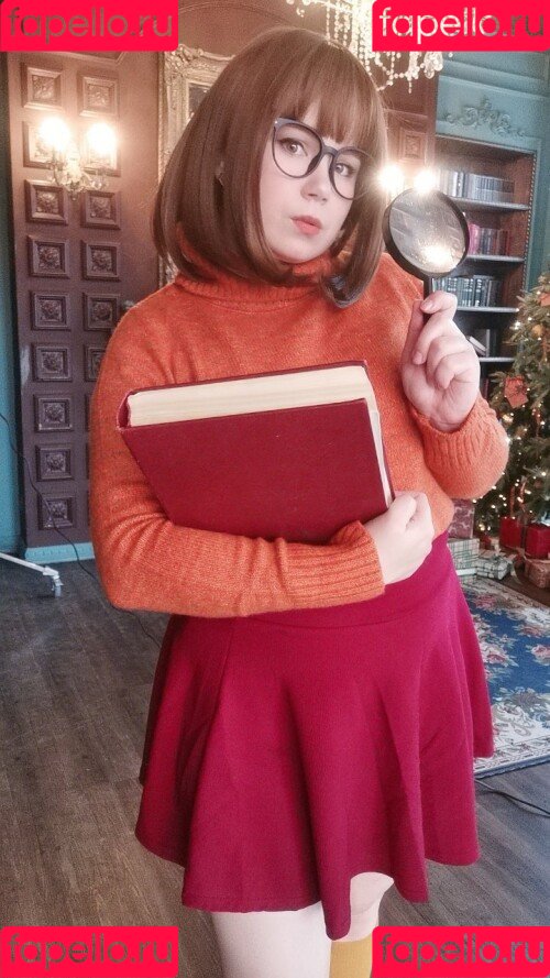 Elune Cosplay Onlyfans Photo Gallery 