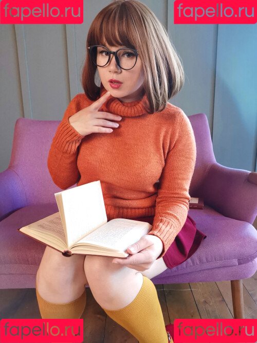 Elune Cosplay Onlyfans Photo Gallery 