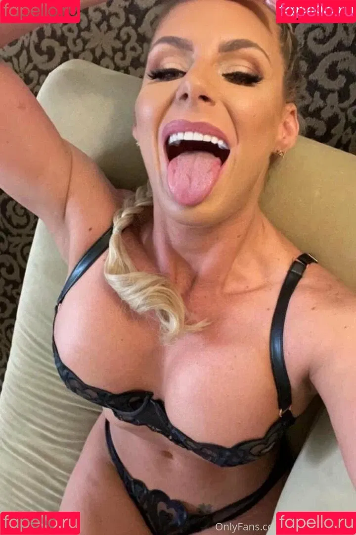 phoenixmarie Onlyfans Photo Gallery 