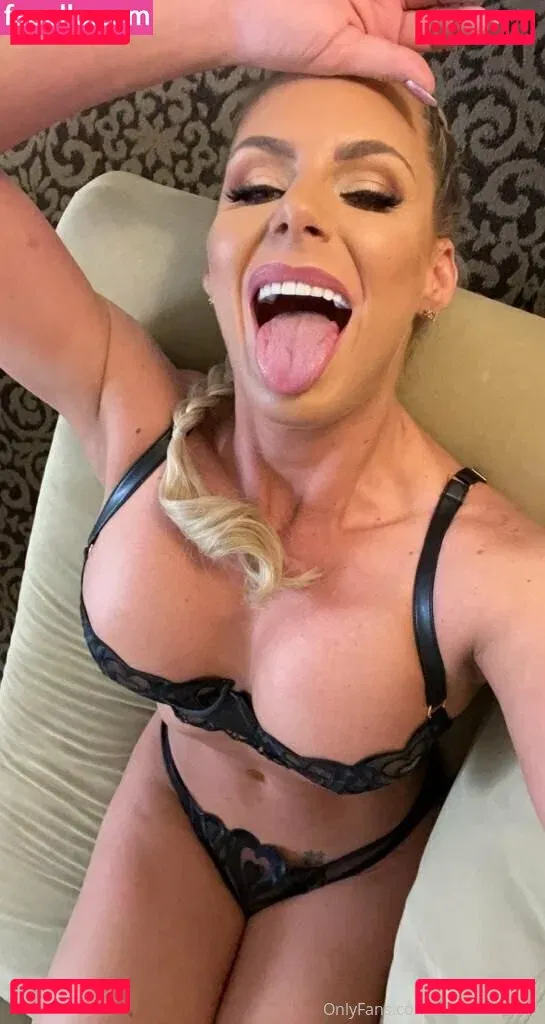 phoenixmarie Onlyfans Photo Gallery 