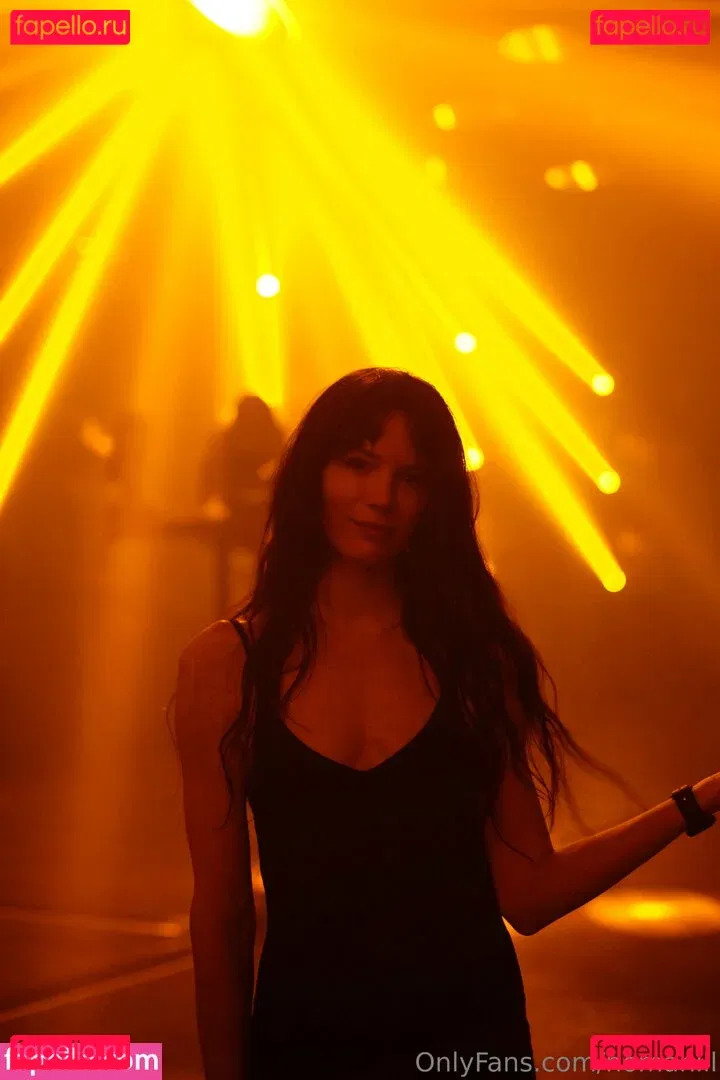 nomahill Onlyfans Photo Gallery 