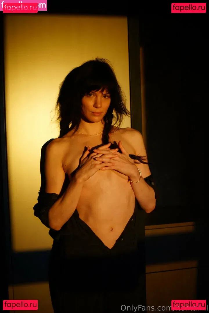 nomahill Onlyfans Photo Gallery 