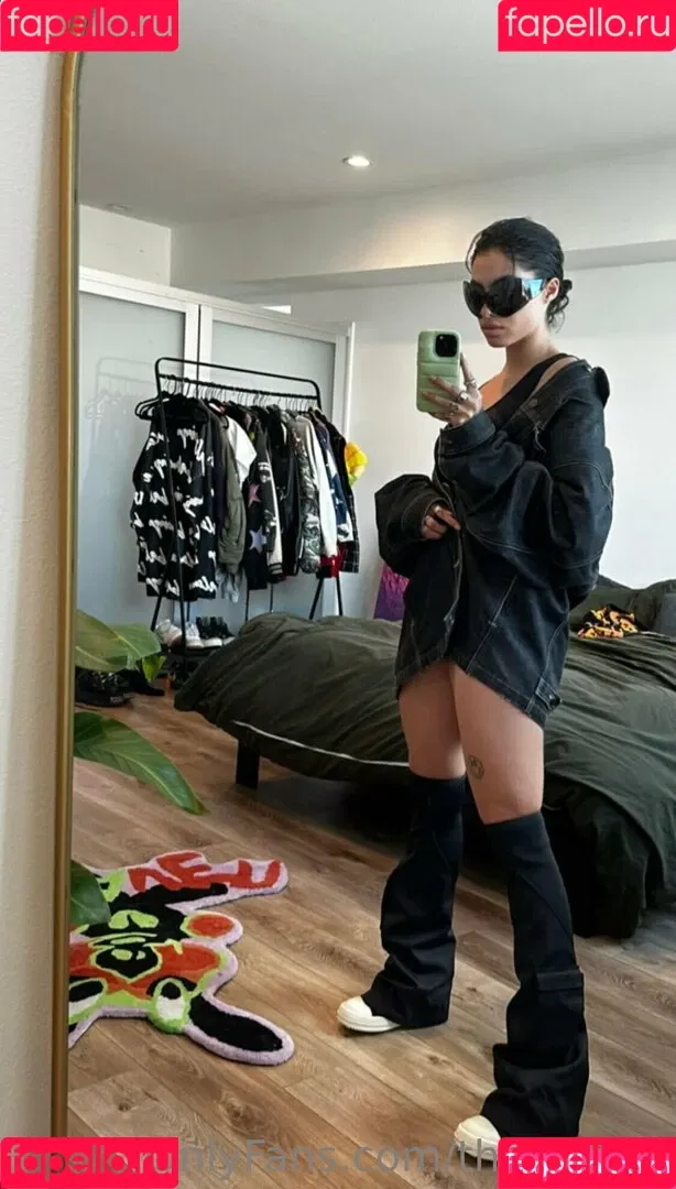Undercover Freak Onlyfans Photo Gallery 