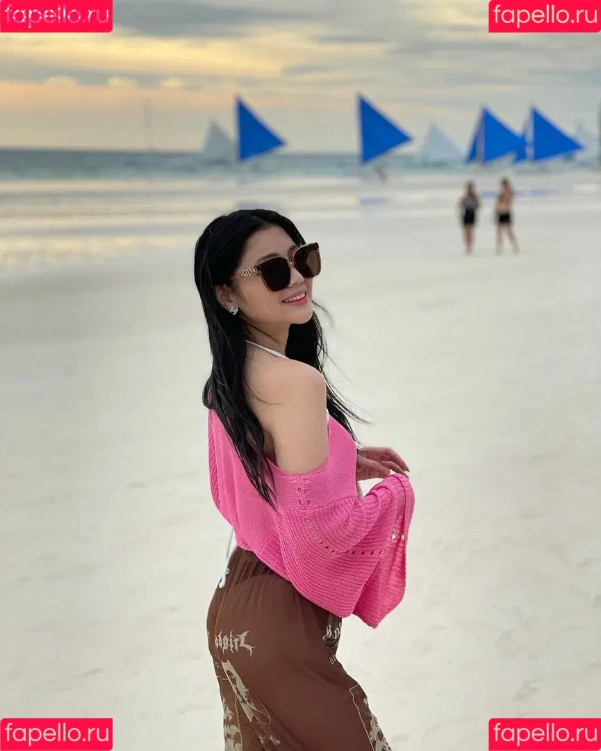 Caroline Lapena Onlyfans Photo Gallery 