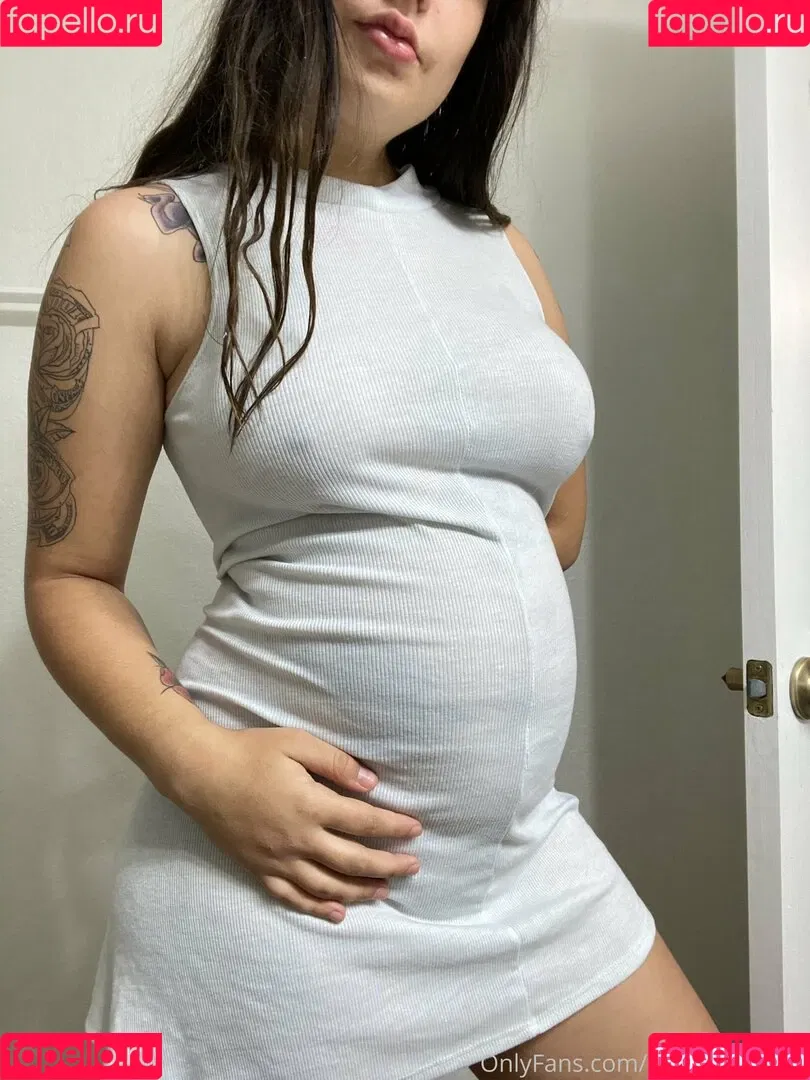 pregnantsnow Onlyfans Photo Gallery 