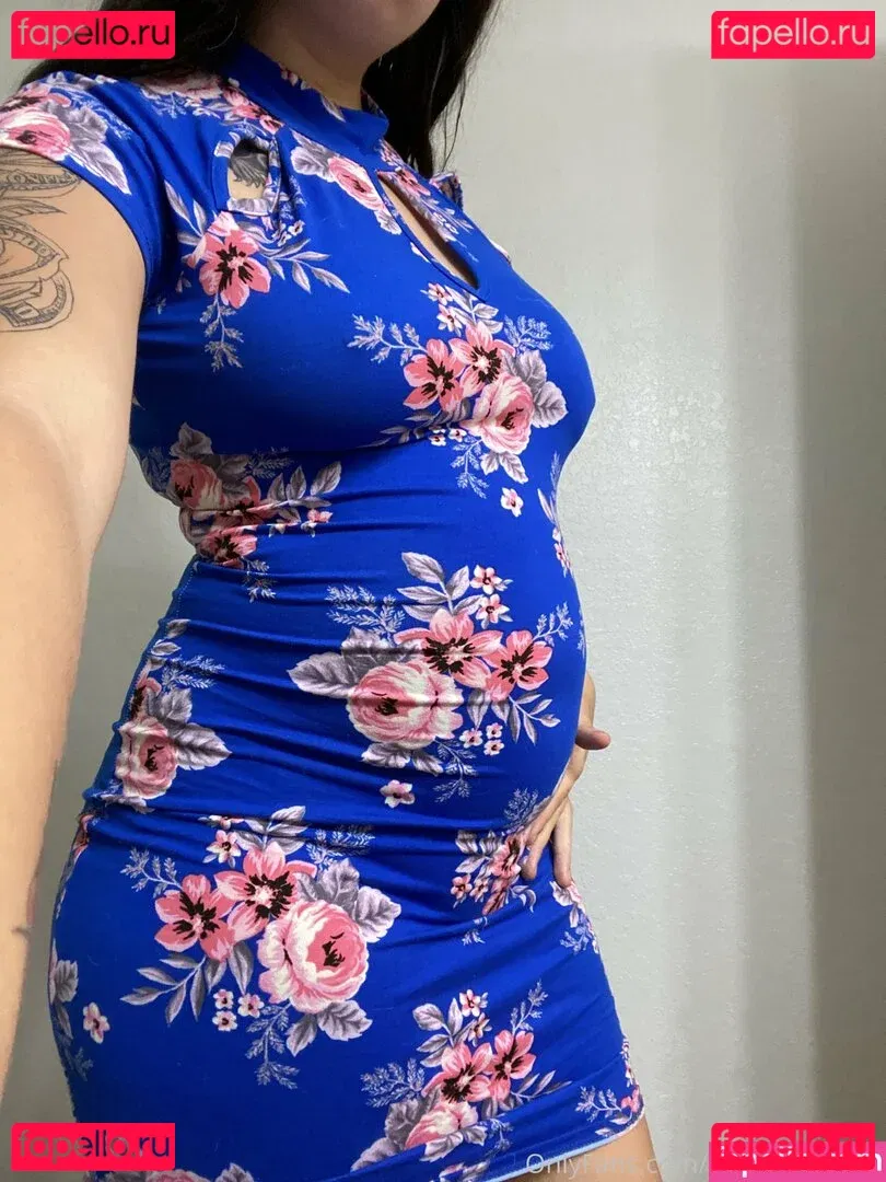 pregnantsnow Onlyfans Photo Gallery 