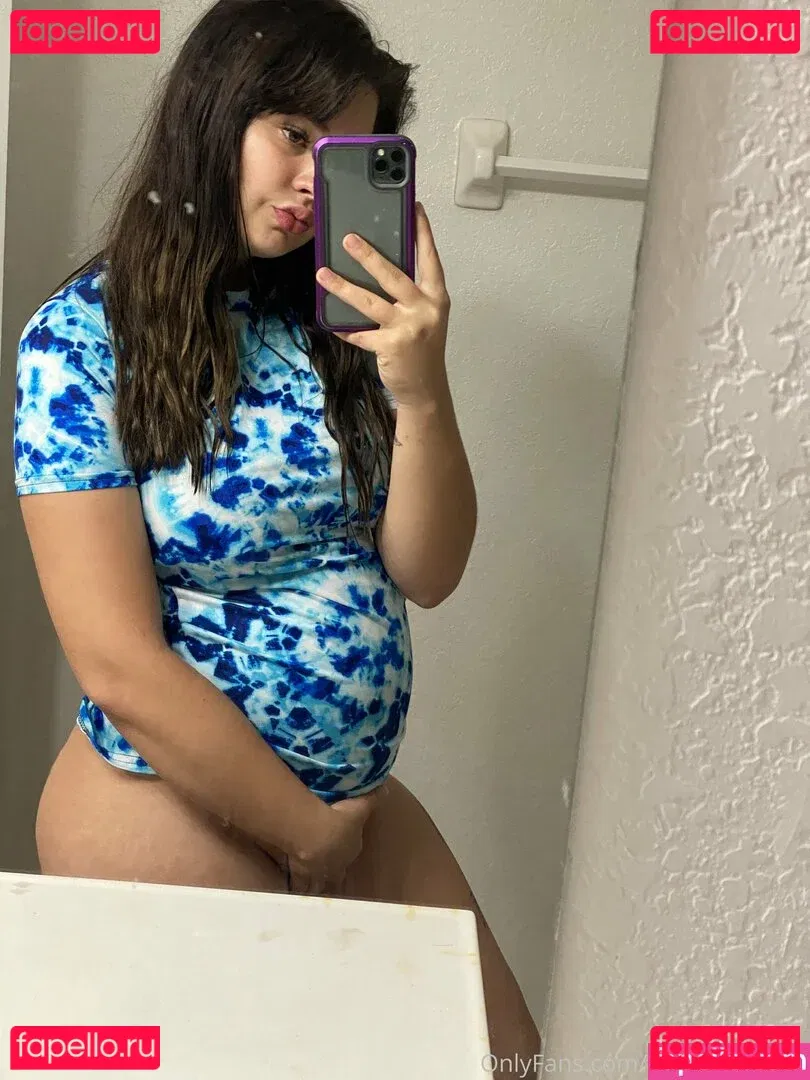 pregnantsnow Onlyfans Photo Gallery 