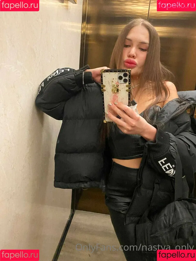 sofa_ukr Onlyfans Photo Gallery 