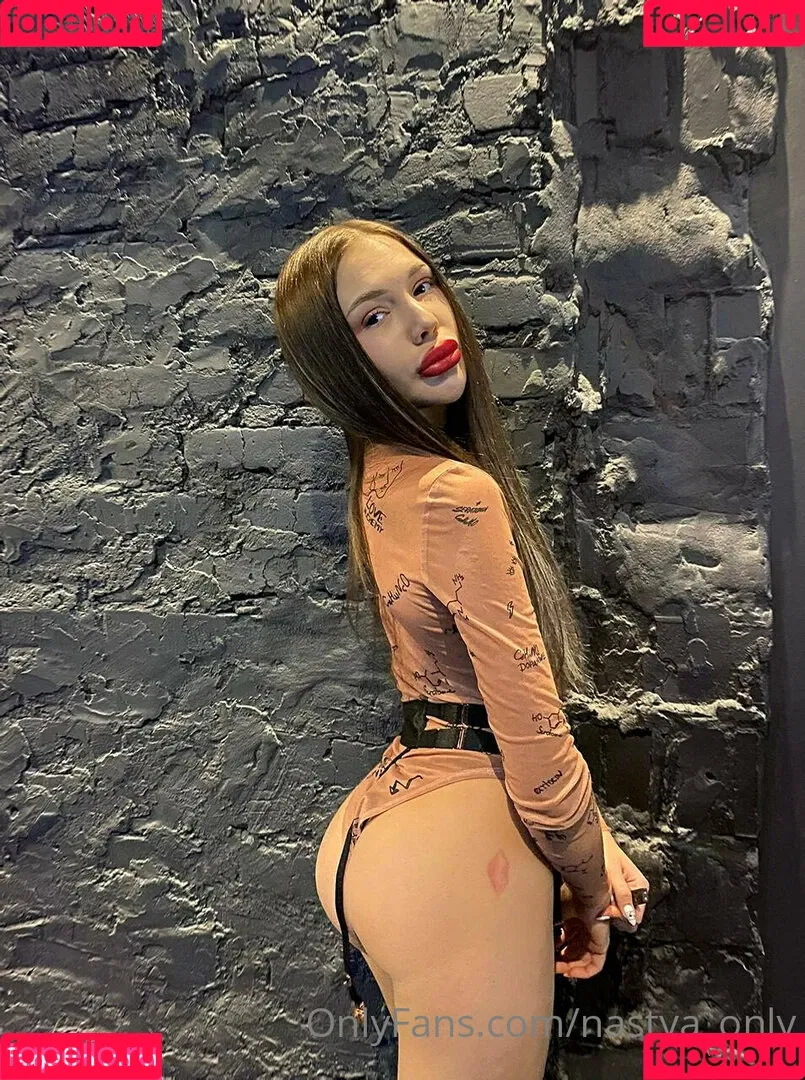 sofa_ukr Onlyfans Photo Gallery 