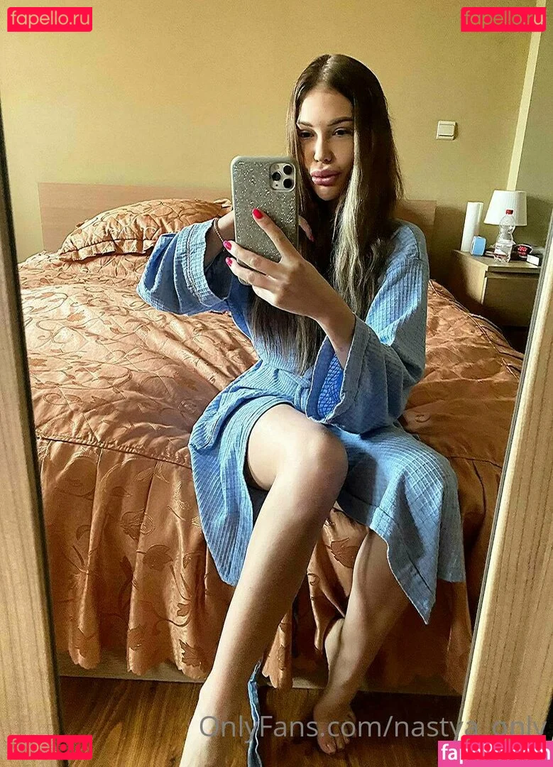 sofa_ukr Onlyfans Photo Gallery 