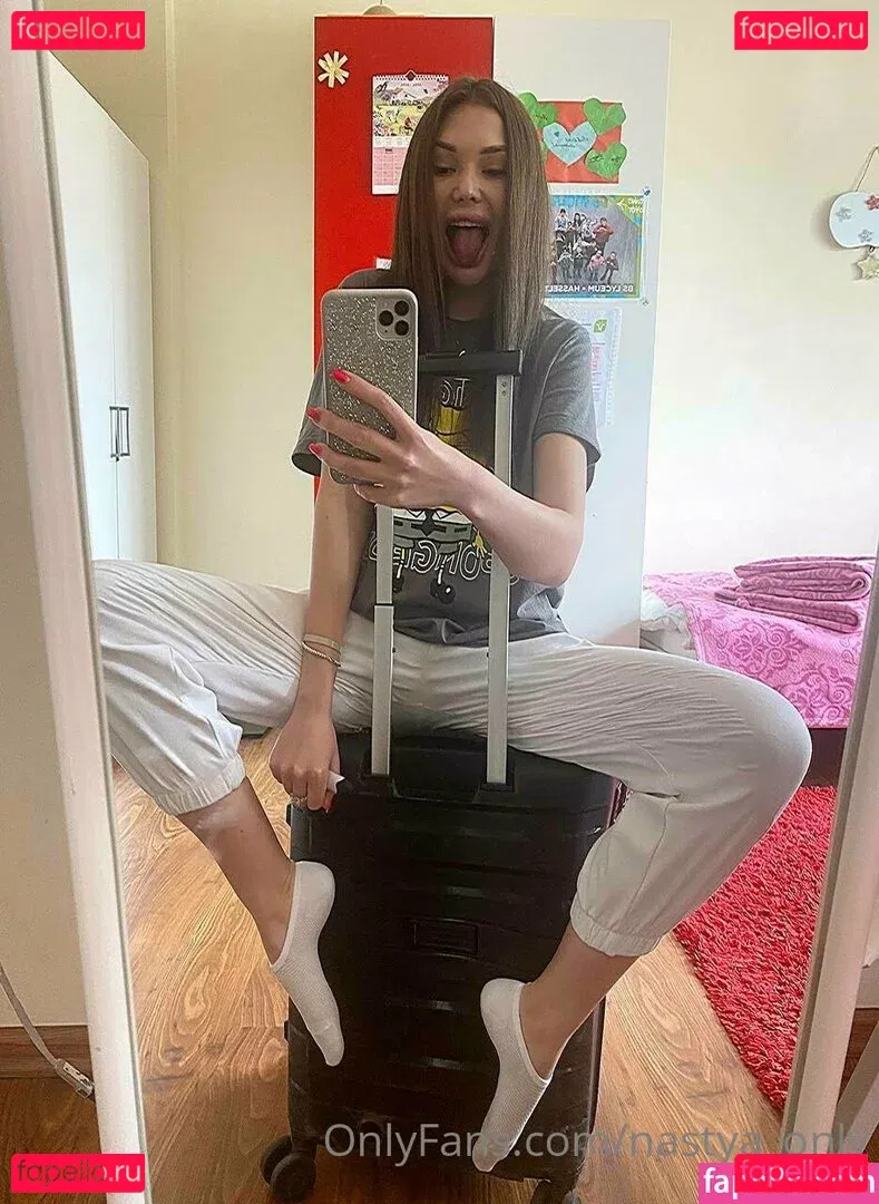 sofa_ukr Onlyfans Photo Gallery 